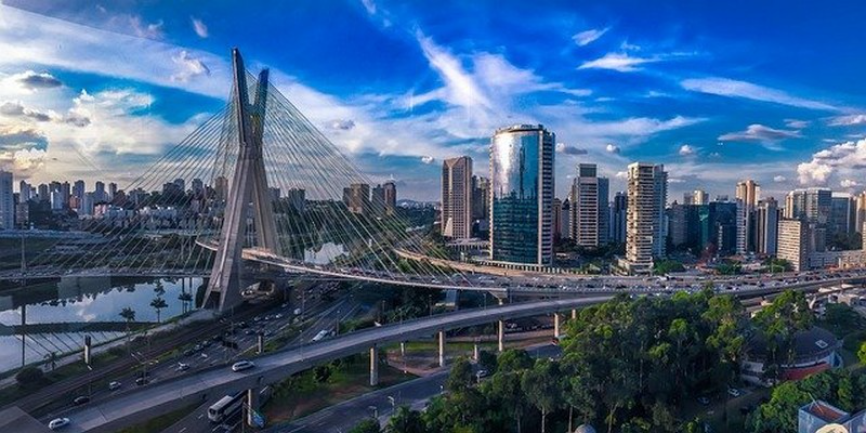 A contabilidade para médias empresas desempenha um papel essencial na estruturação, controle e crescimento das organizações que já superaram a fase inicial, mas ainda não alcançaram o porte de grandes corporações.